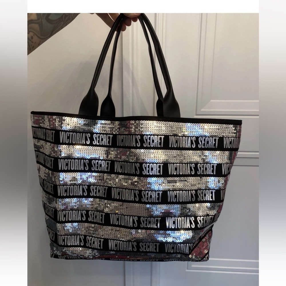 Y2k TRASHY  VICTORIAS SECRET PINK SEQUIN TOTE BLACK SILVER 2010s